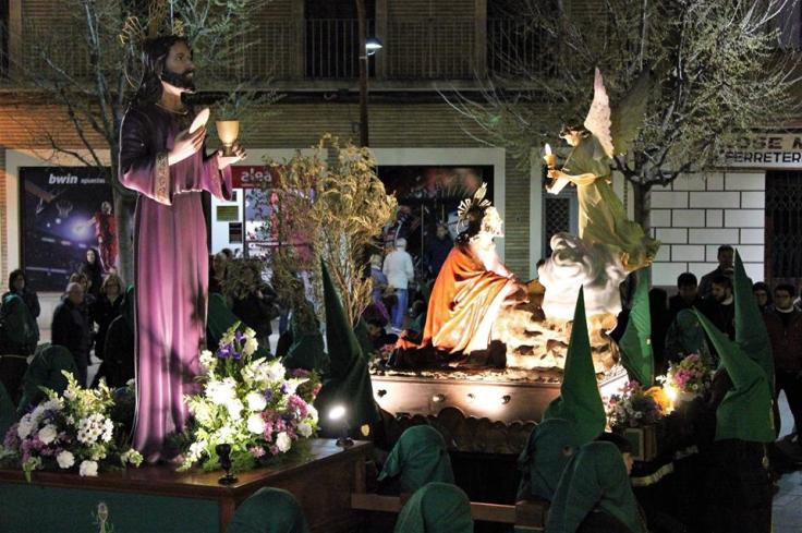 42743568_1242815225861770_6636716661304983552_n